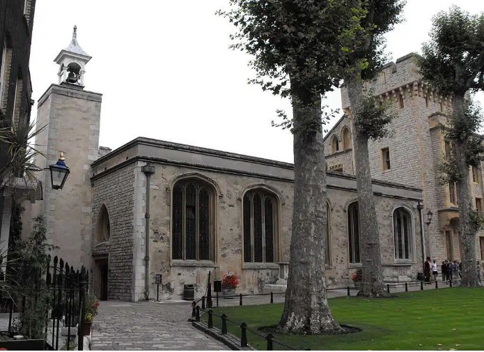 كنيسة القديس بطرس فى برج لندن كنيسة القديس بطرس فى برج لندن