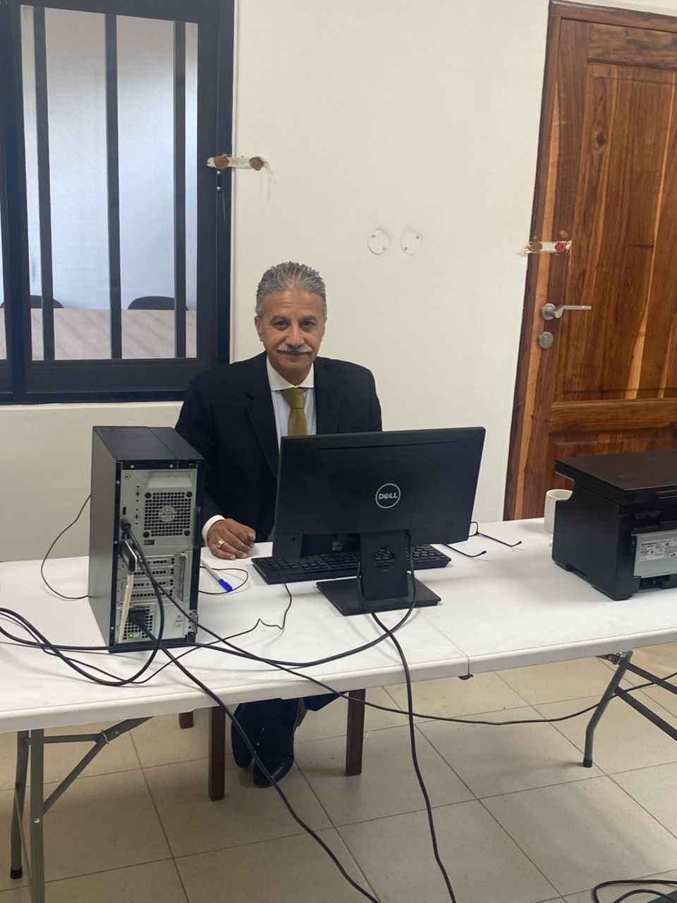 استمرار فتح لجان الاقتراع أبوابها للمصريين بالخارج (1)