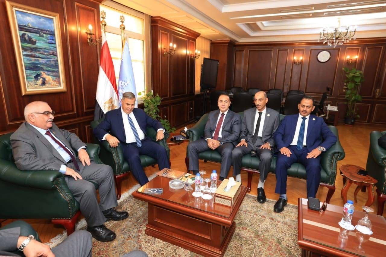 رئيس هيئة قضايا الدولة يبحث تعزيز التعاون مع محافظ الإسكندرية (2)