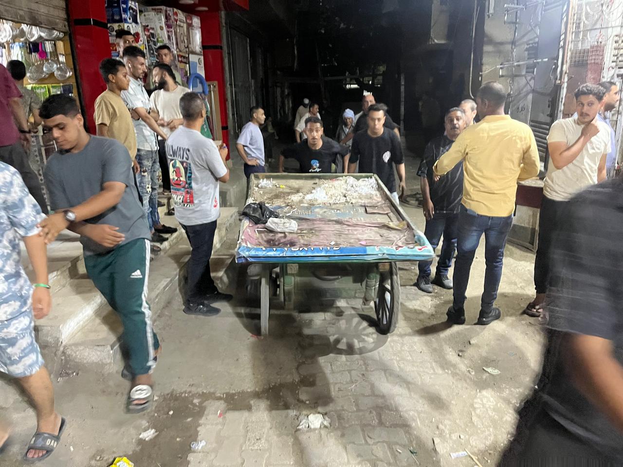 حي الهرم يشن حملات مكبرة لرفع إشغالات المحال وتعديات الباعة على الطريق (7)