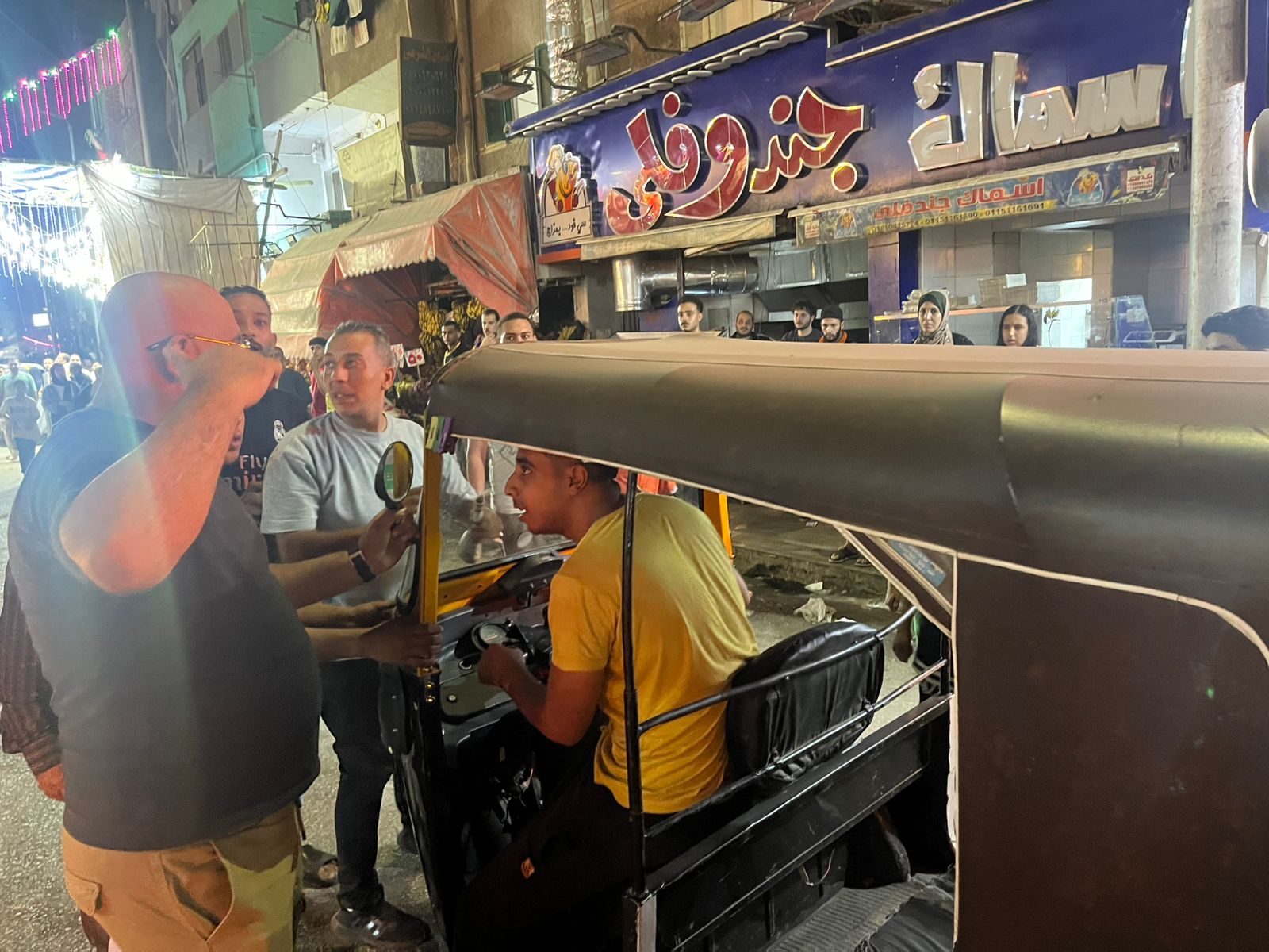 حي الهرم يشن حملات مكبرة لرفع إشغالات المحال وتعديات الباعة على الطريق (1)