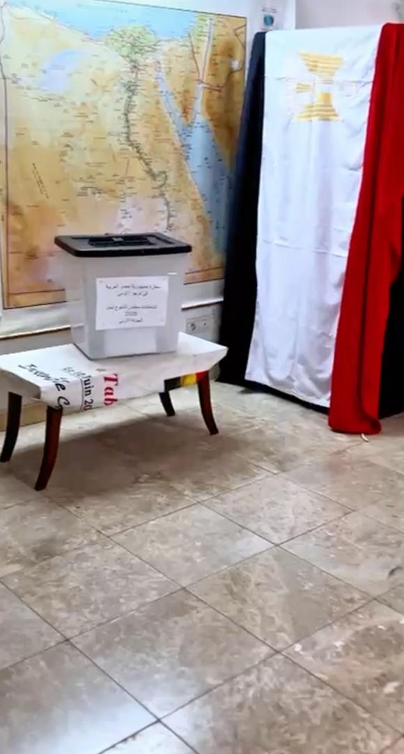 11 لجنة انتخابية فى القارة الإفريقية تفتح أبوابها لاستقبال الناخبين (4)