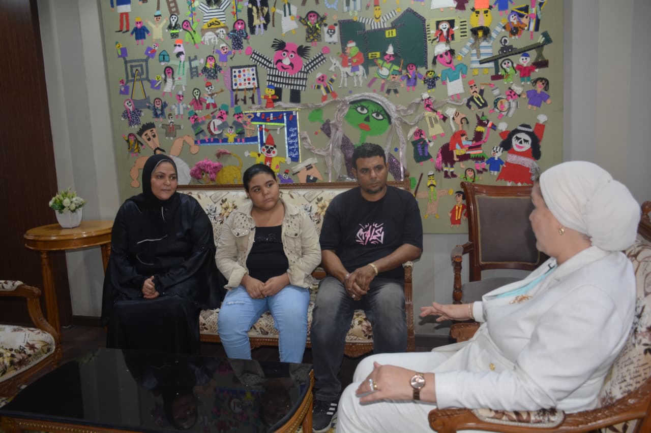 جانب من اللقاء جانب من اللقاء