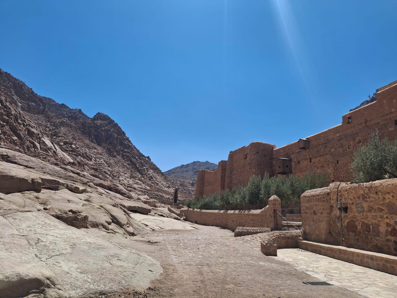 ملتقى دهب العربى الأول للرسم والتصوير (1)