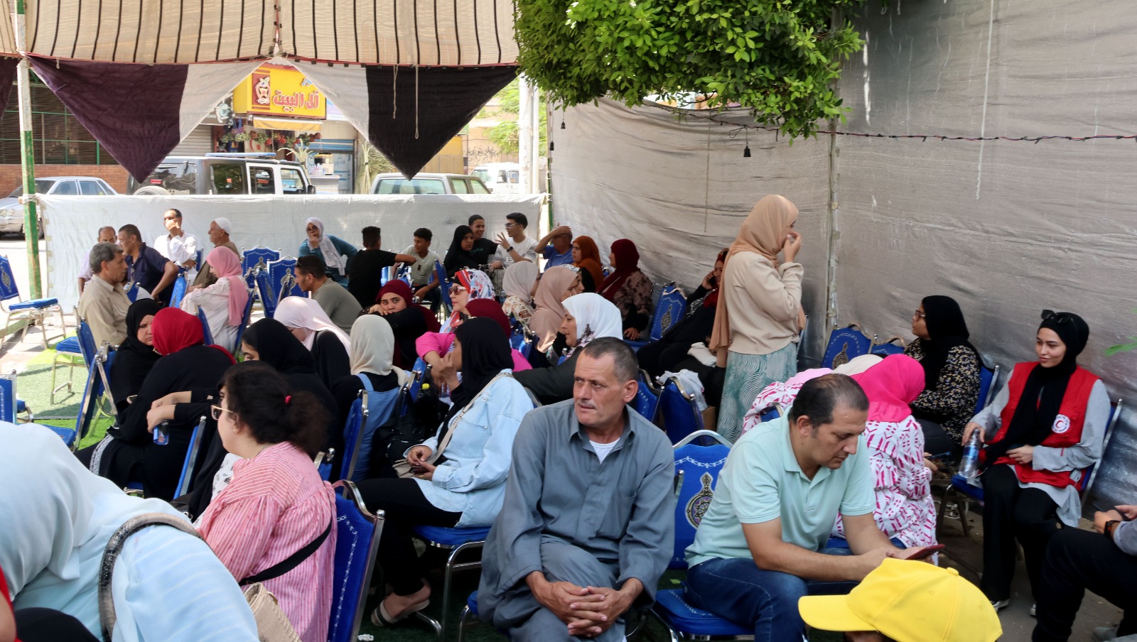 جانب من جولة المحافظ (2)