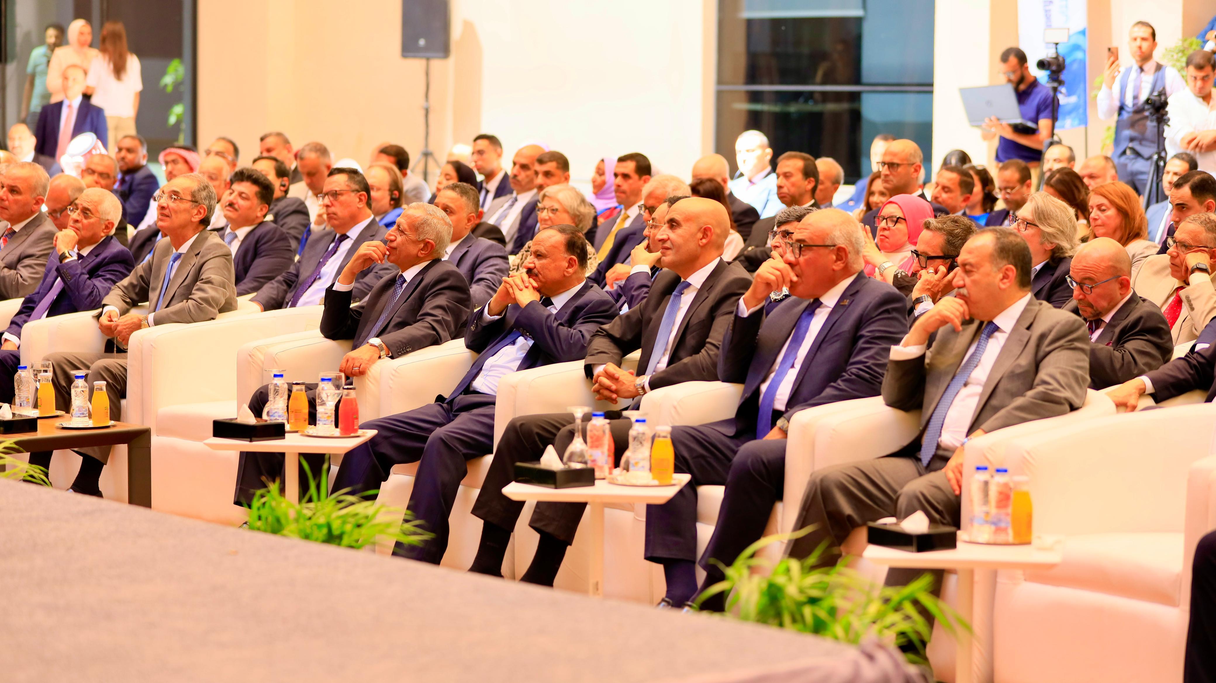 خلال فعاليات المنتدى العربي السنوي الأول للذكاء الاصطناعي خلال فعاليات المنتدى العربي السنوي الأول للذكاء الاصطناعي