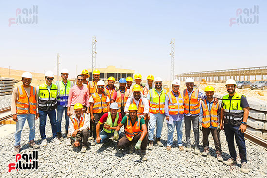 اليوم السابع مع عمال ومهندسى السكة اليوم السابع مع عمال ومهندسى السكة