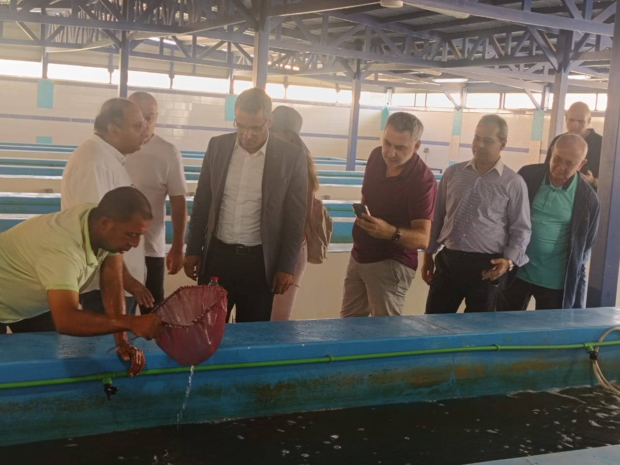 وزير الزراعة اللبناني يتفقد عدد من المشروعات التنموية بالنوبارية