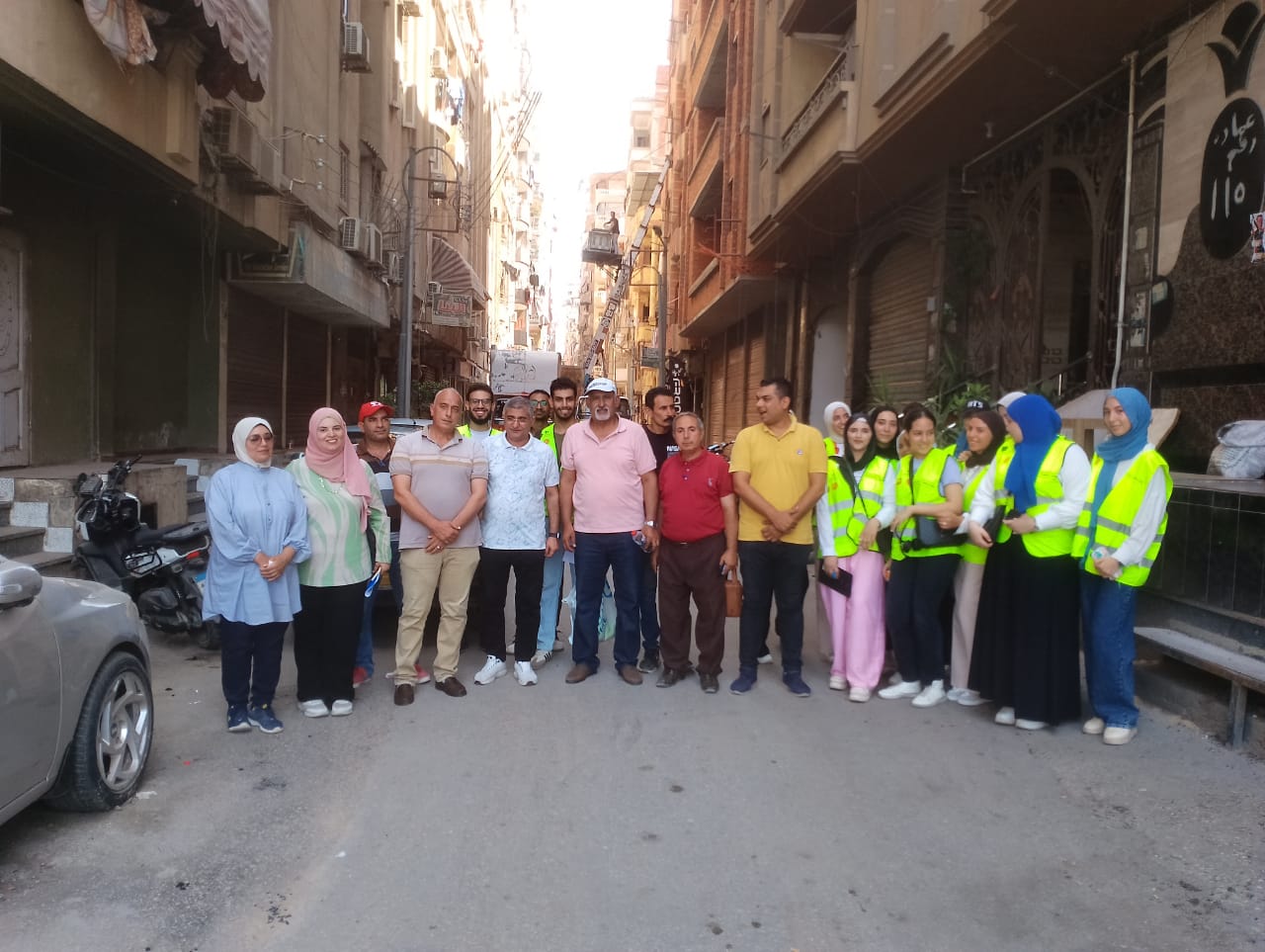 العاملين والقائمين على برنامج النظافة بشوارع محافظة الدقهلية (4)