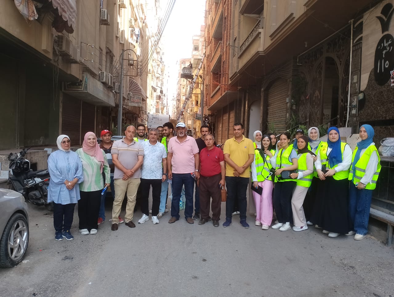 العاملين والقائمين على برنامج النظافة بشوارع محافظة الدقهلية (3)