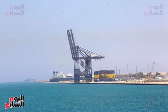 ميناء العين السخنه (3)