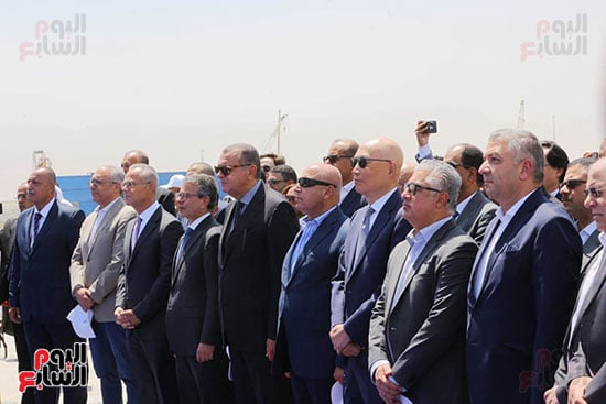 تفقد الفريق مهندس كامل الوزير نائب رئيس مجلس الوزراء للتنمية الصناعية وزير الصناعة والنقل، محطة هاتشسون للحاويات (2)