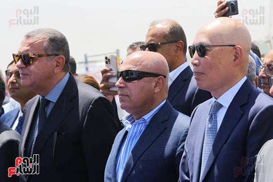 تفقد الفريق  كامل الوزير محطة هاتشسون للحاويات (1)