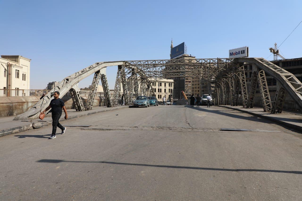 إخلاء كوبرى الليمون من الباعة الجائلين