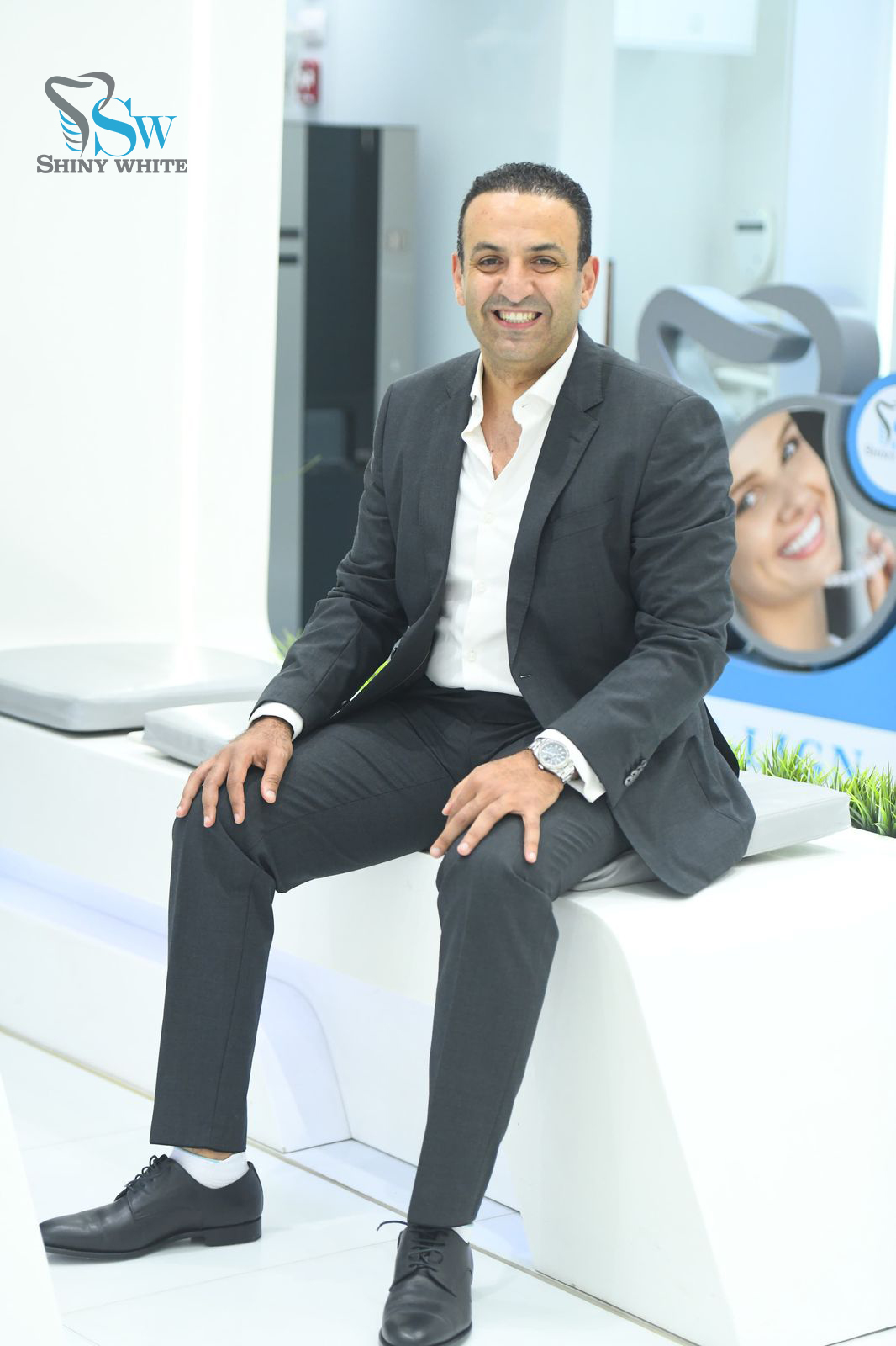 دكتور شادي يؤكد أن إعادة تأهيل الأسنان خدمة طبية مناسبة لجميع الأعمار دكتور شادي يؤكد أن إعادة تأهيل الأسنان خدمة طبية مناسبة لجميع الأعمار