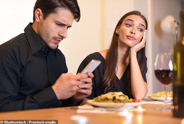 عادة تفسد الحياة الزوجية