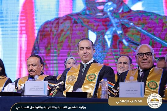 أثناء الاحتفال  (6)