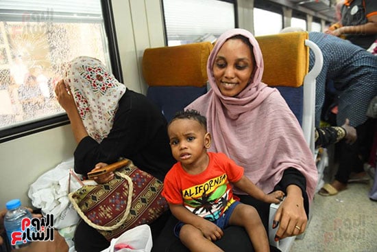 مغادرة السودانيين  (28)
