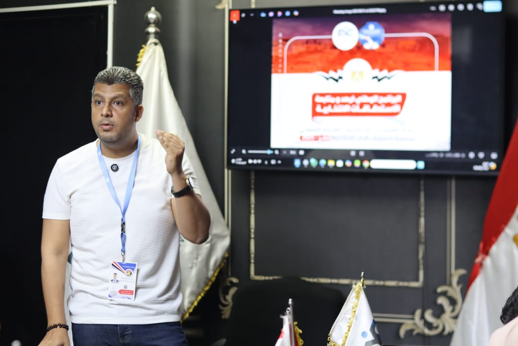 غرفه رصد مجلس الشباب المصرى  (2)