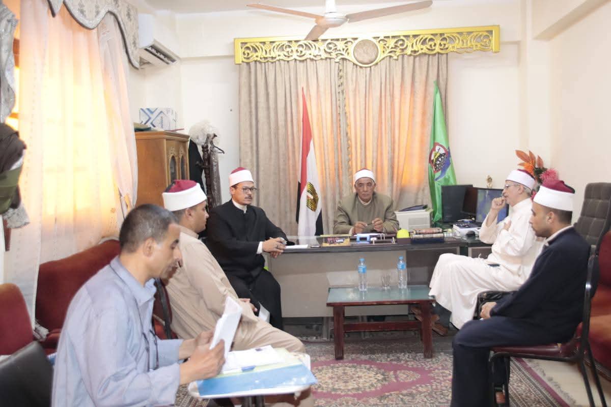 توجيهات الأئمة بالالتزام بتعليمات الوزارة 