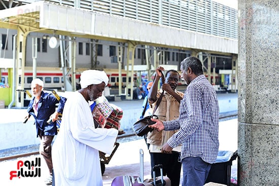 مغادرة السودانيين  (2)