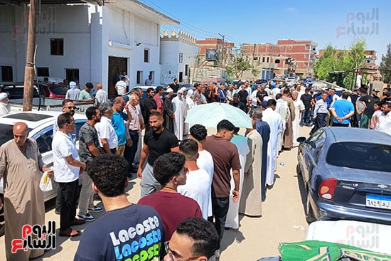 الآلاف-يشيعون-جثمان-بونجا-حارس-وادي-دجلة-(13)
