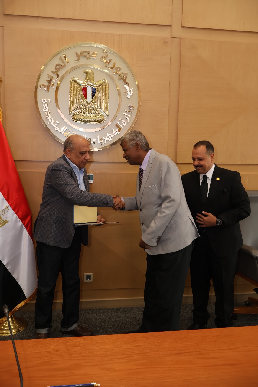 f11c3303-32c2-4626-be18-a49f479e5c0f