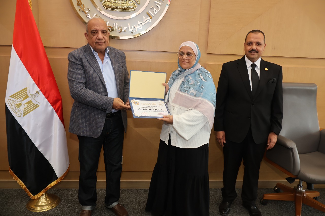 f6459683-a3c1-4e24-bac5-d72571ec4d35