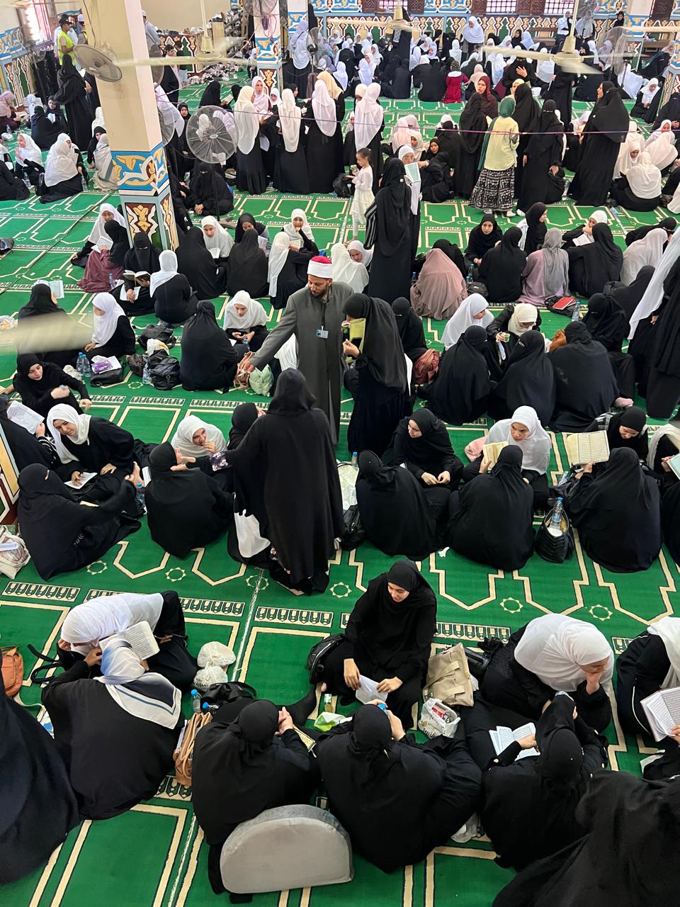 مشاركة السيدات في يوم السرد القراني بالدقهلية