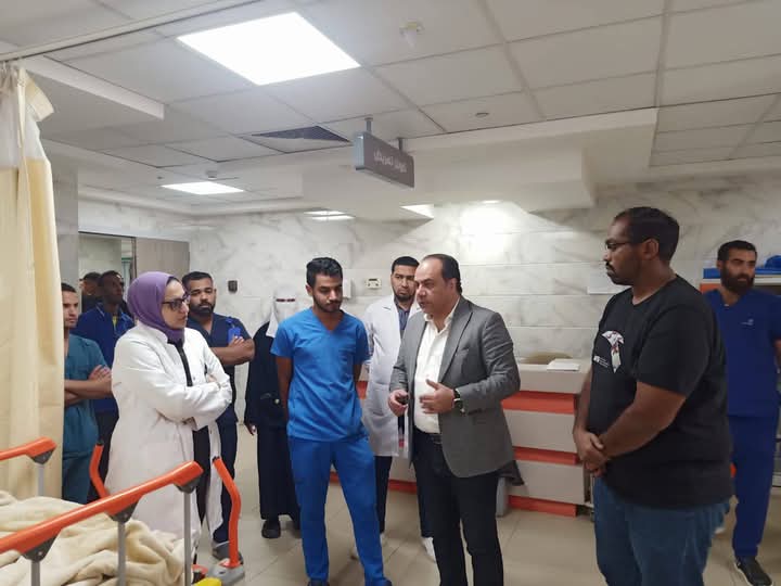 طاقم مستشفي كوم امبو