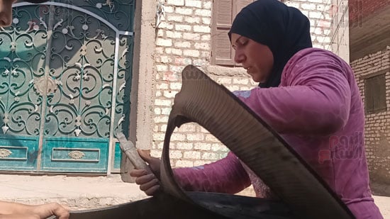 بالمنشار-تقطع-الكاوتش بالمنشار-تقطع-الكاوتش