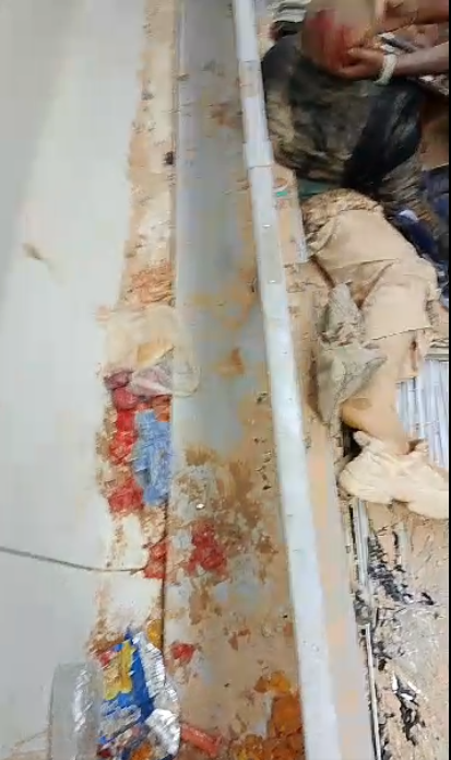 محاولات انقاذ الركاب