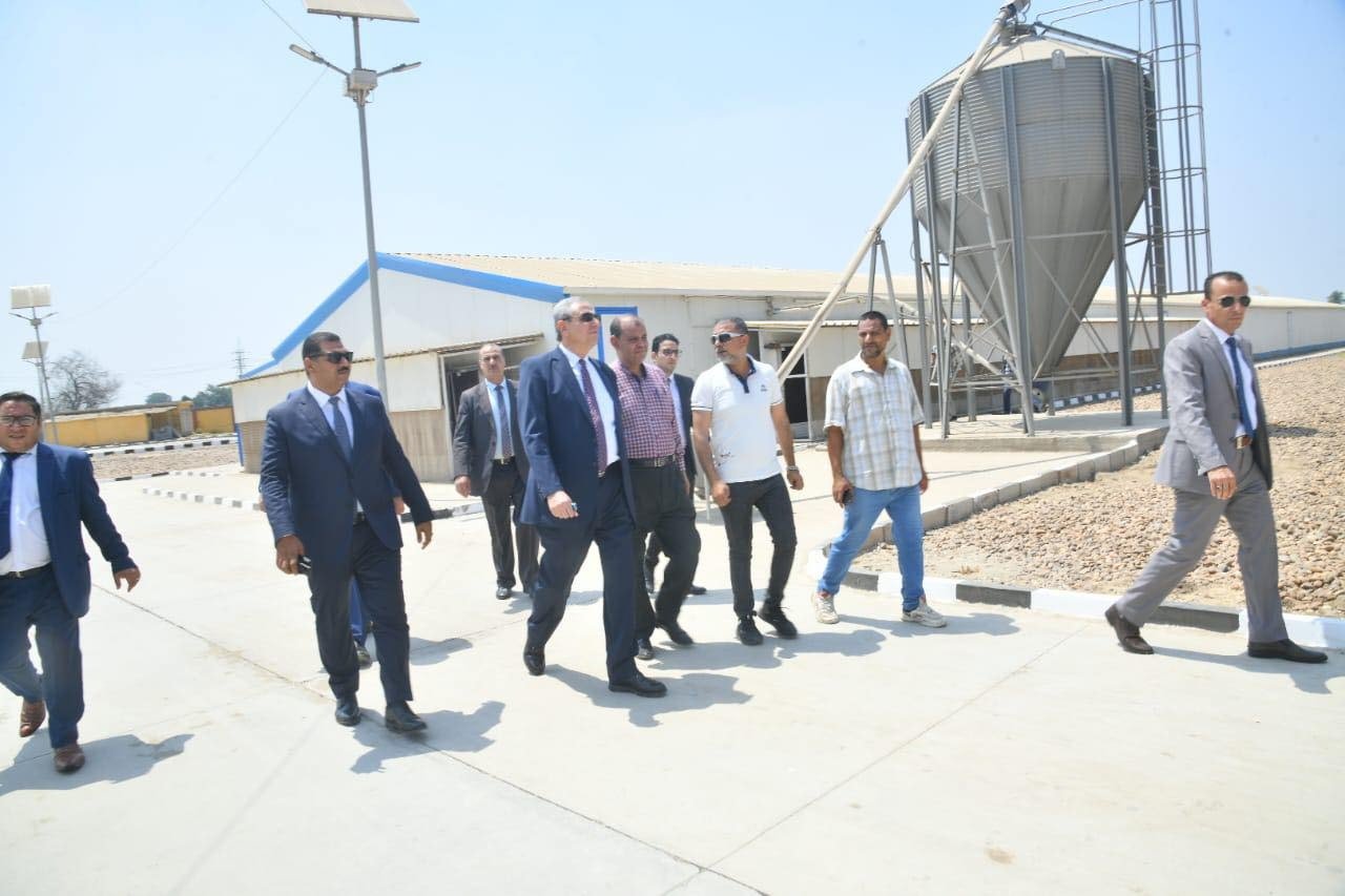 محافظ الغربية يتفقد المحطة