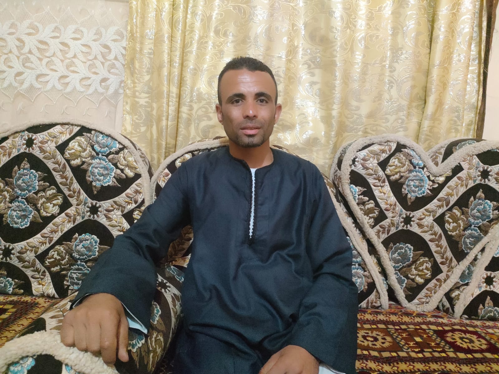 سائق التوك توك الأمين