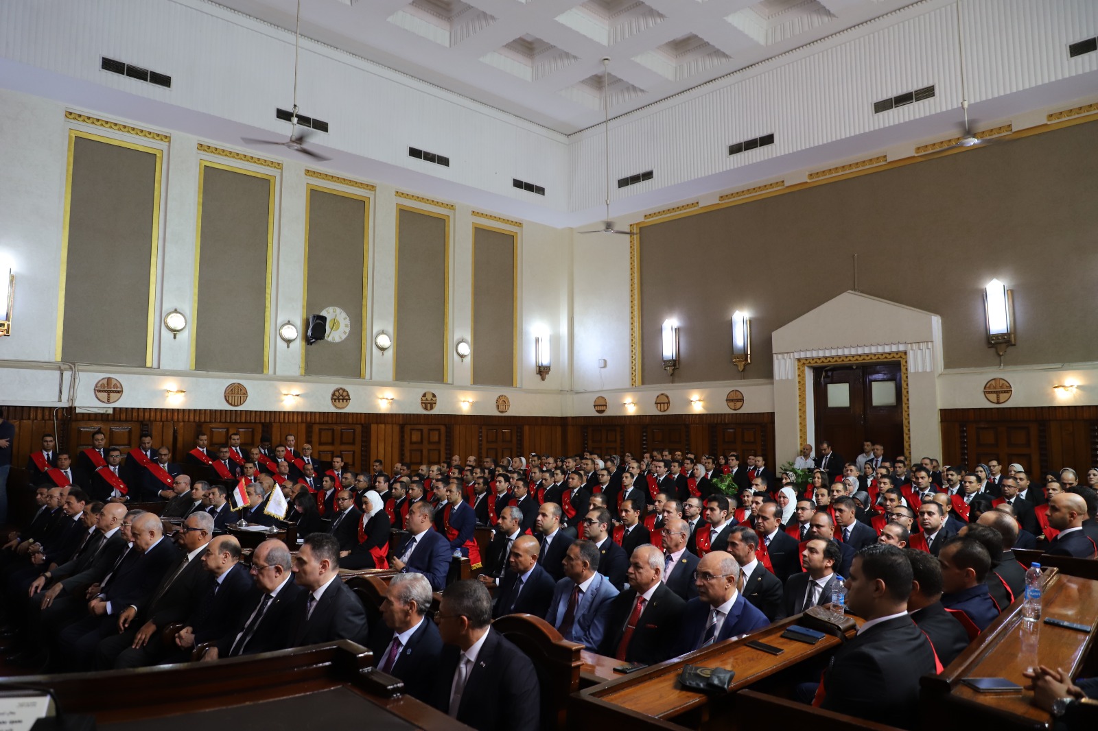 أداء 224 قاضيا لليمين تمهيداً لاستلام عملهم بالمحاكم الابتدائية أداء 224 قاضيا لليمين تمهيداً لاستلام عملهم بالمحاكم الابتدائية