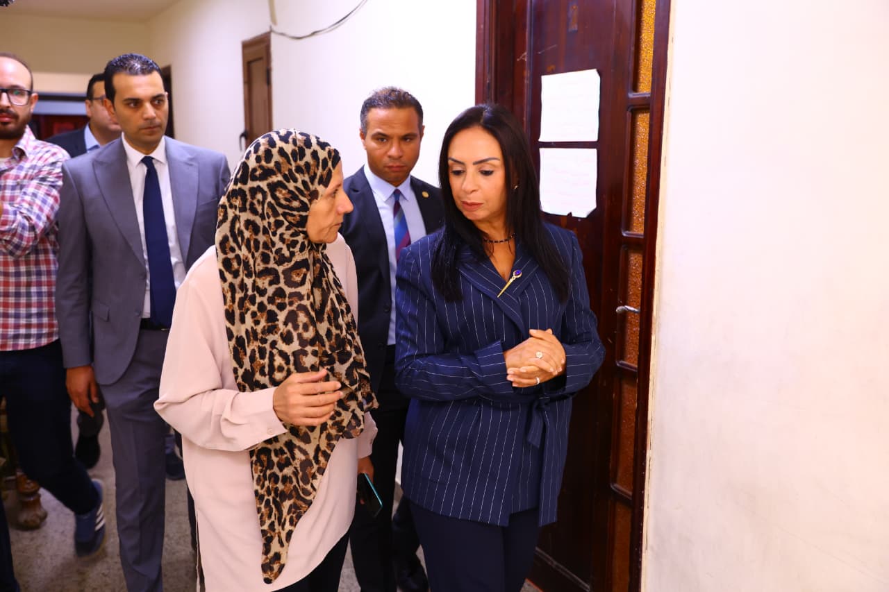 خلال الزيارة