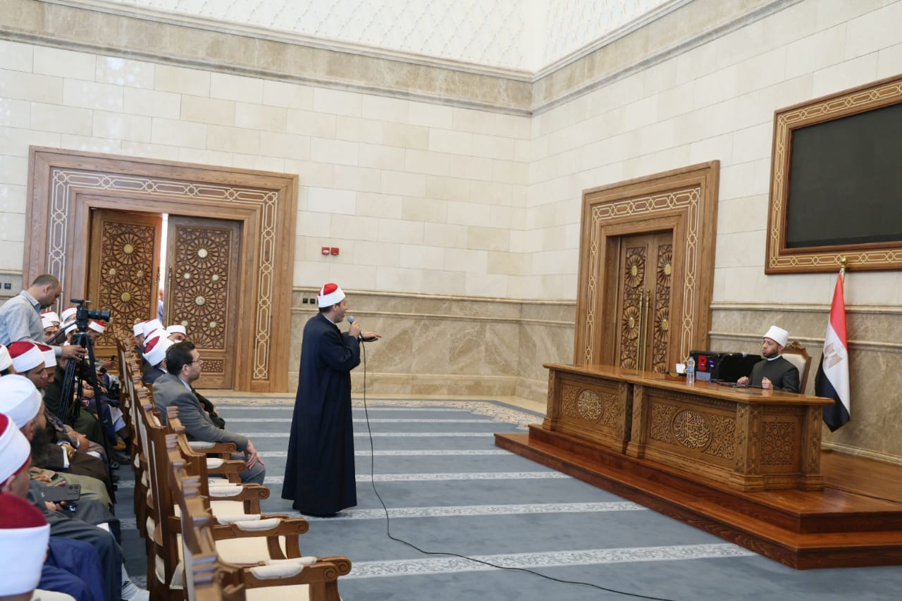 محاضرة من مسجد مصر الكبير