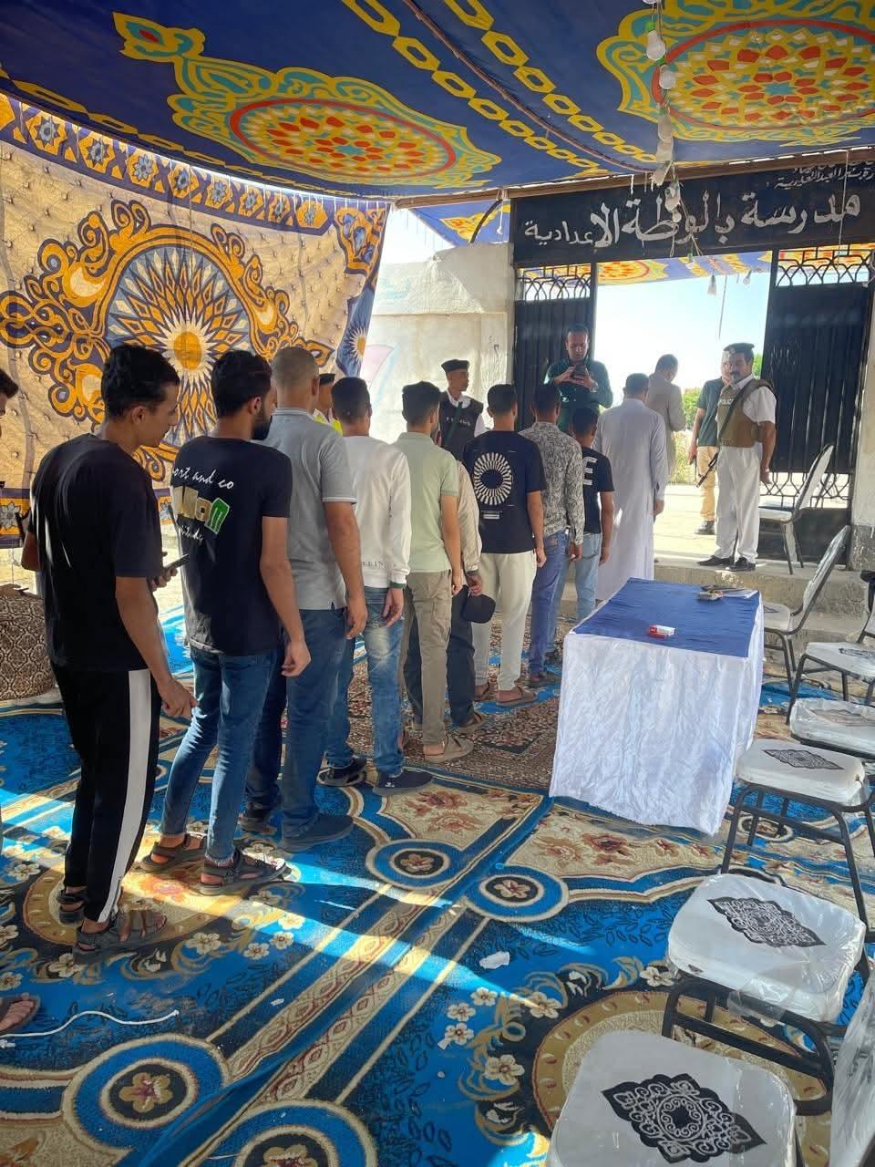 اقبال المواطنين على لجان انتخابات مجلس الشيوخ بشمال سيناء (1)