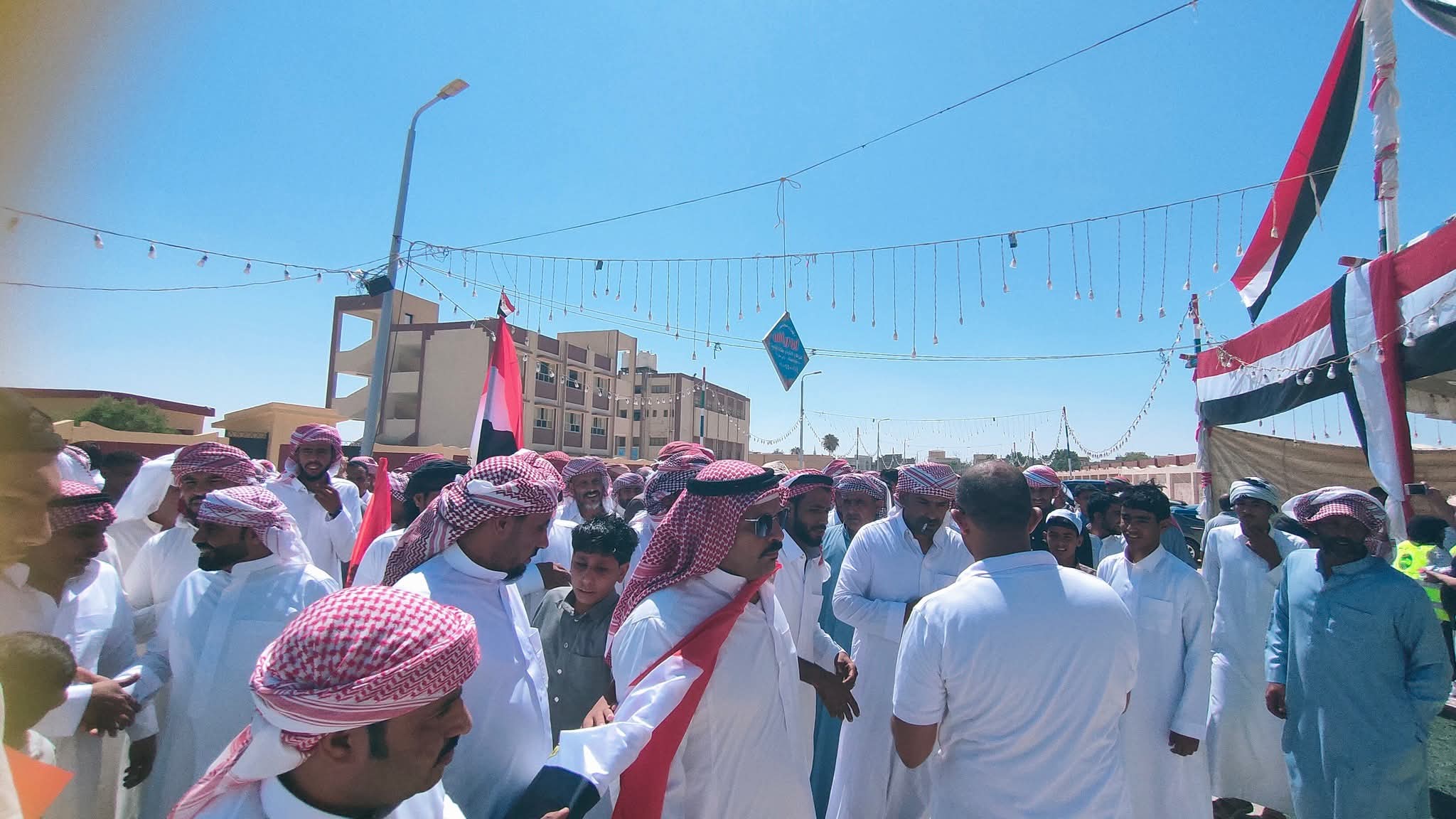 توافد المئات للمشـــــاركة في انتخابات مجلس الشيوخ براس سدر (3)