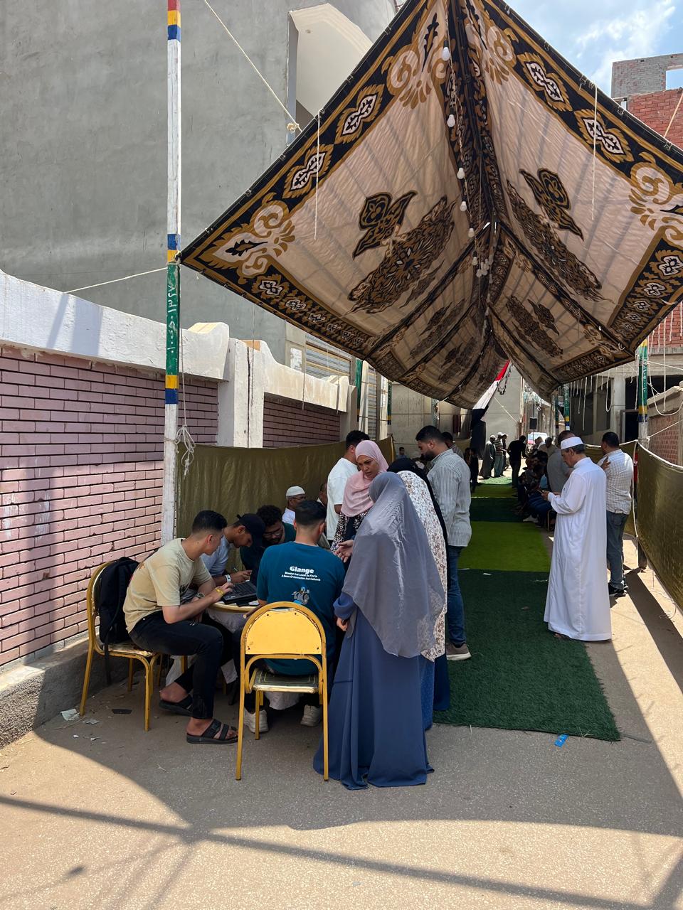 استخراج بيانات المواطنات أمام اللجان استخراج بيانات المواطنات أمام اللجان