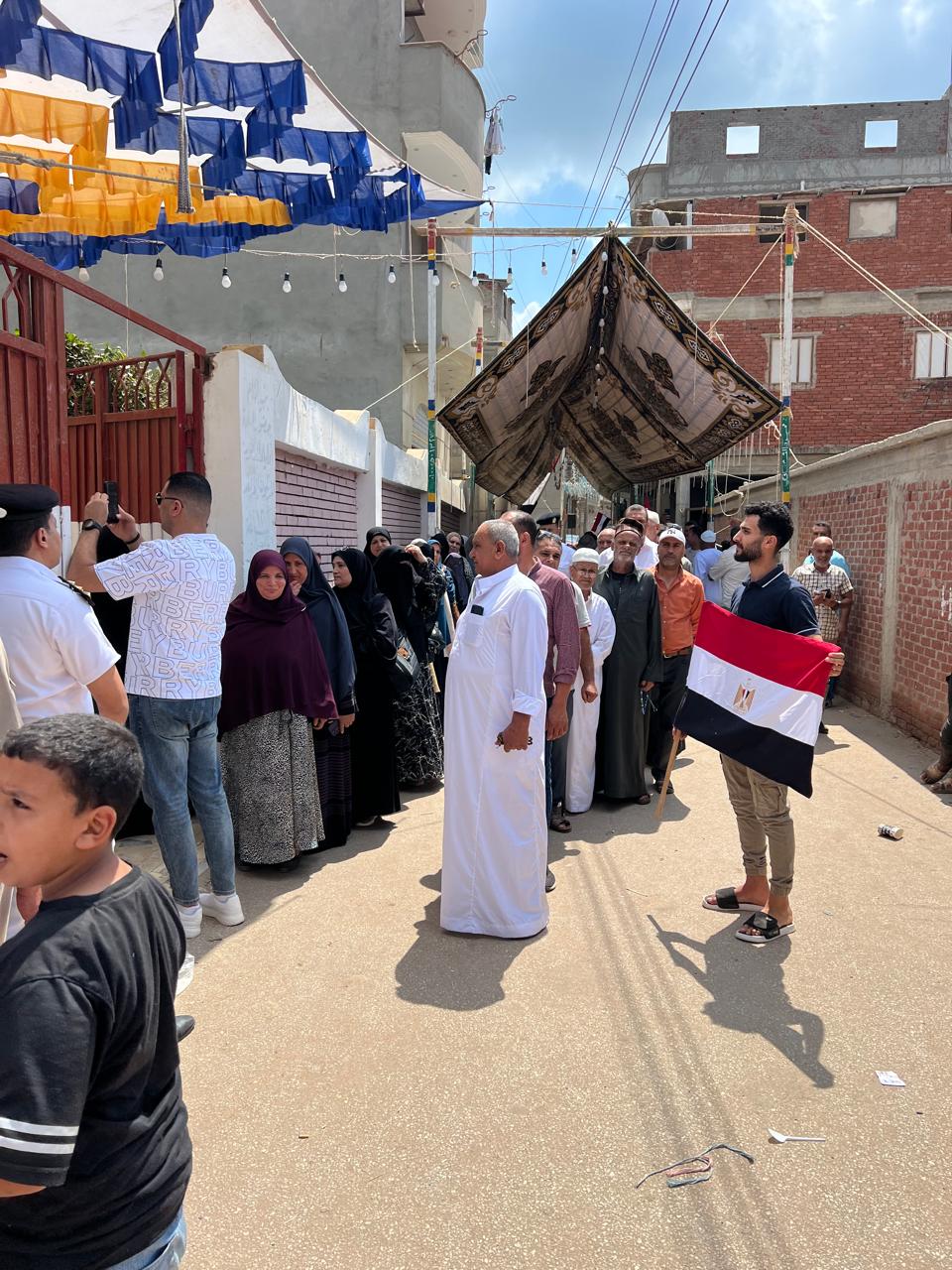 إستمرار التوافد علي اللجان بالدقهلية إستمرار التوافد علي اللجان بالدقهلية