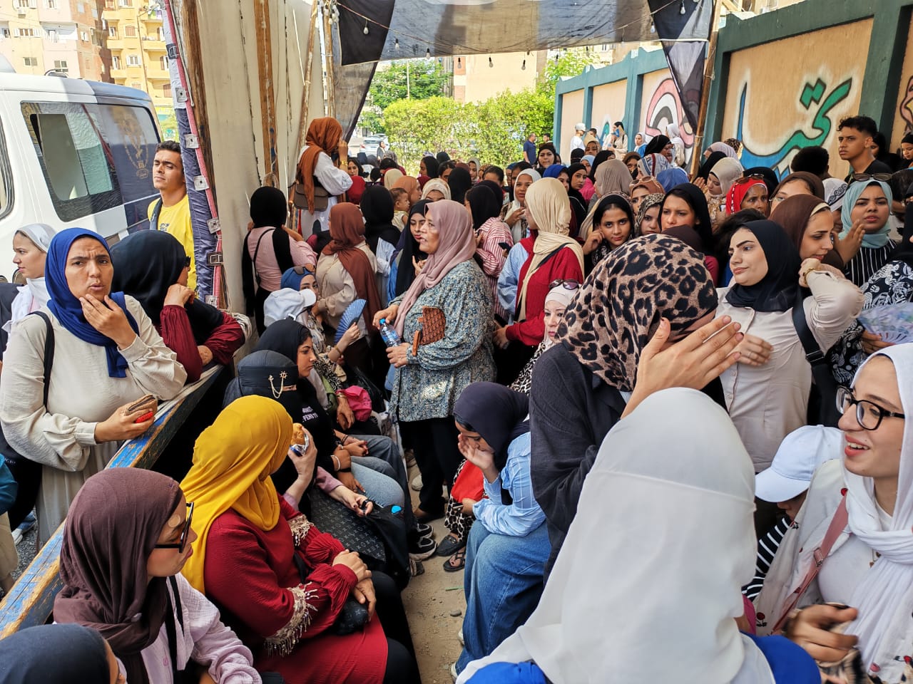 إقبال كبير من مواطنى البحيرة على التصويت فى انتخابات مجلس الشيوخ (10)