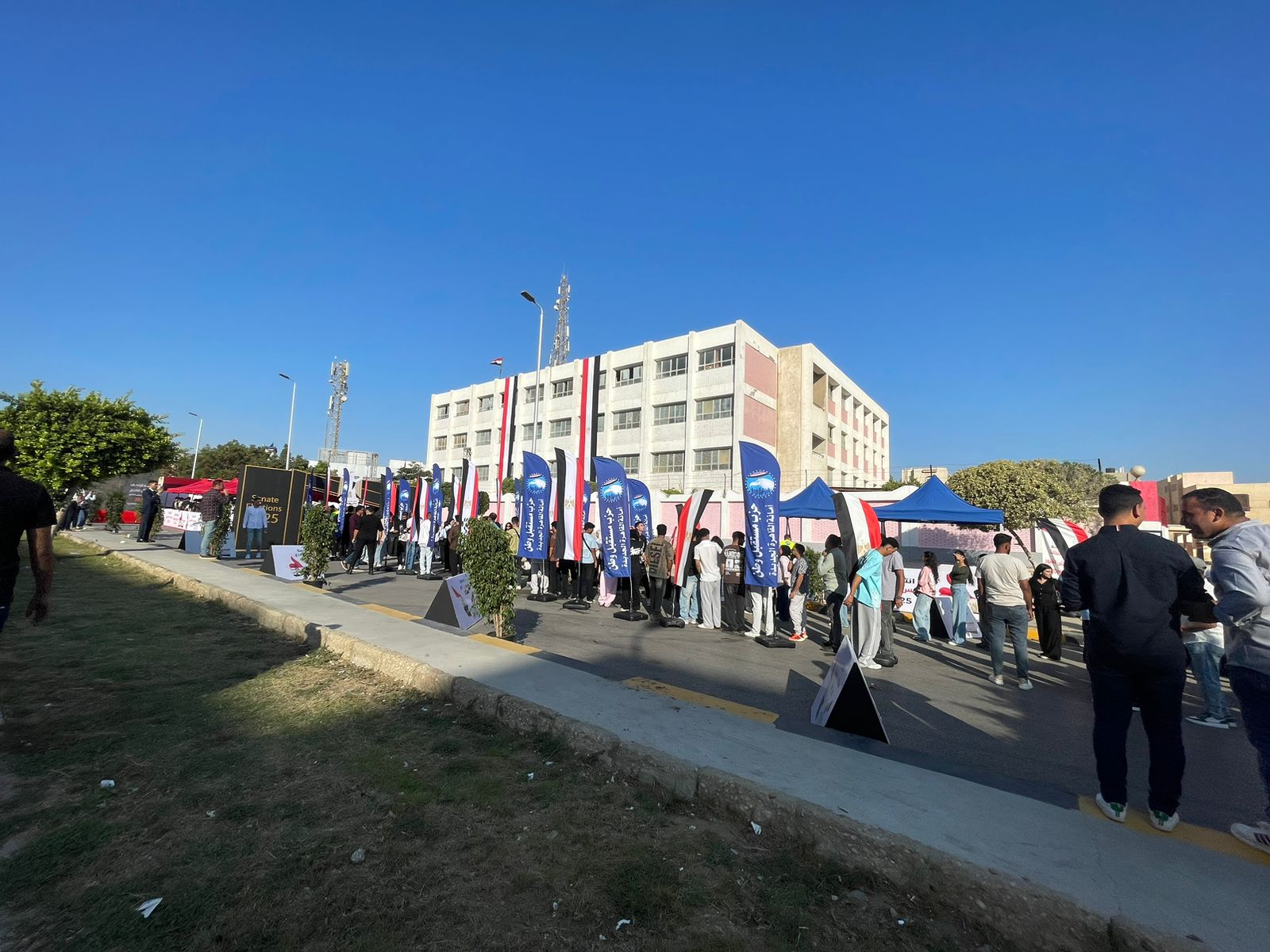 المقار الانتخابية بالتجمع الخامس تستعد لانطلاق انتخابات الشيوخ المقار الانتخابية بالتجمع الخامس تستعد لانطلاق انتخابات الشيوخ