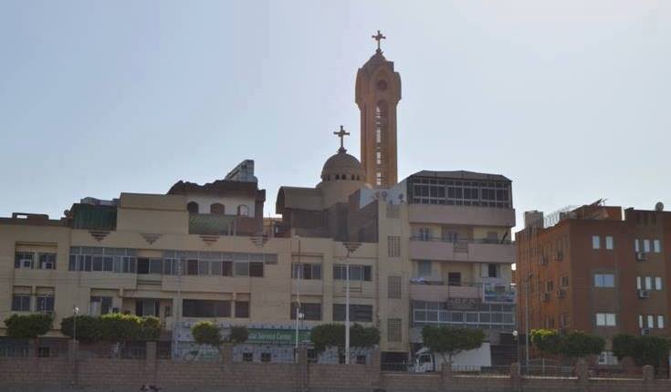 مبنى كنيسة الأم دولاجى التاريخية فى مدينة إسنا