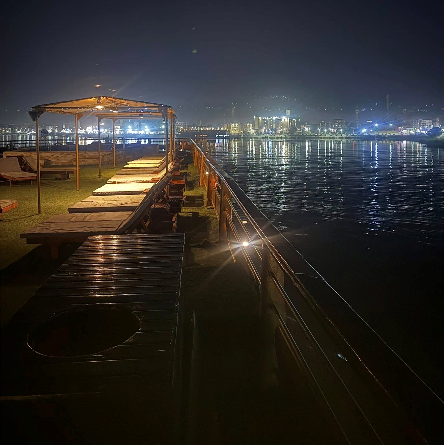 متعة النايل كروز فى الليل بين الأقصر وأسوان