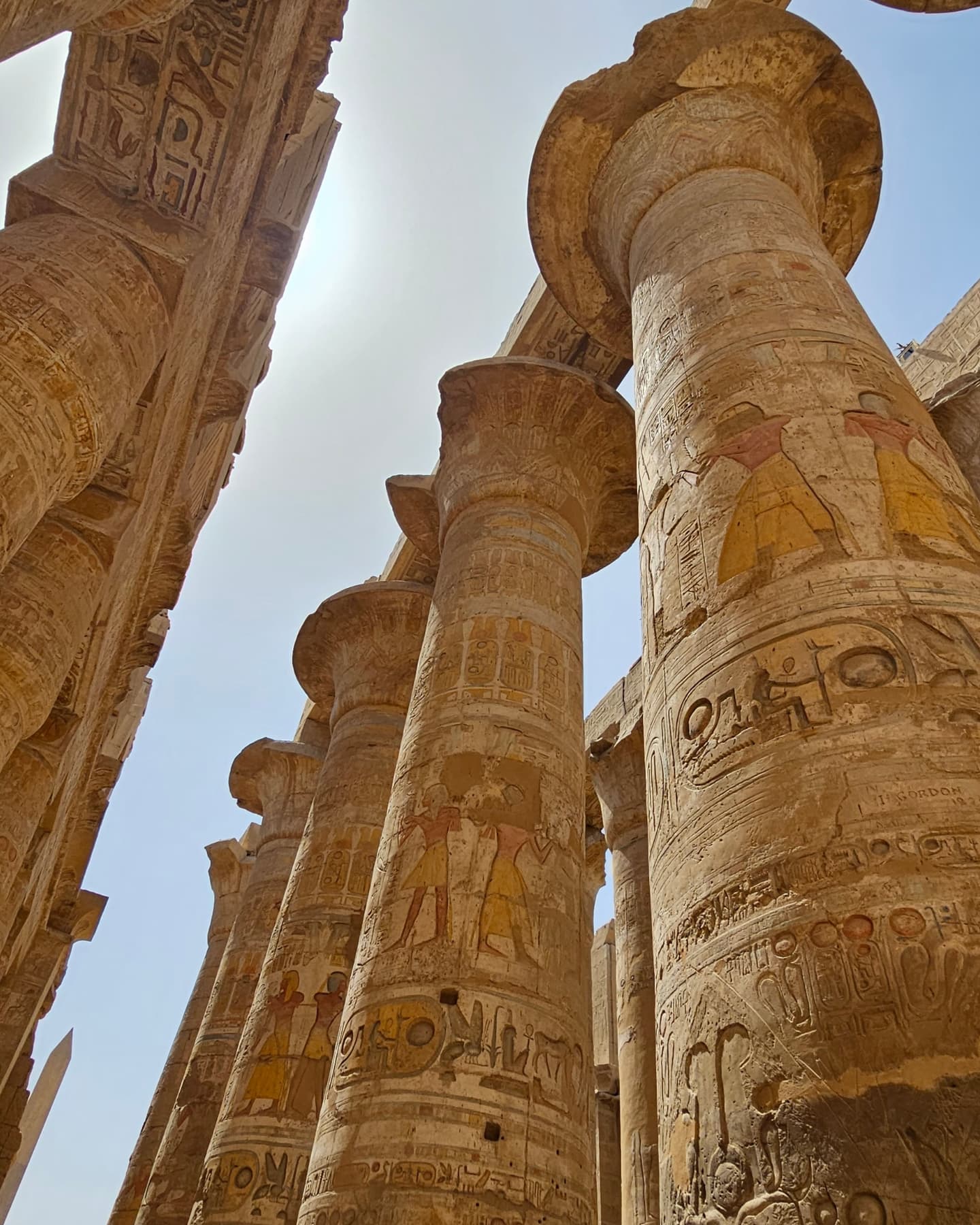 صالة الأعمدة الكبرى في معابد الكرنك سحر يعود للحياة