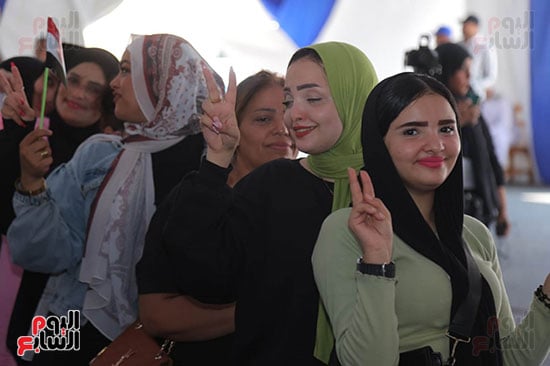 Gen Z يزين مشهد انتخابات مجلس الشيوخ 2025 بحضور لافت ومشاركة فعالة (8)