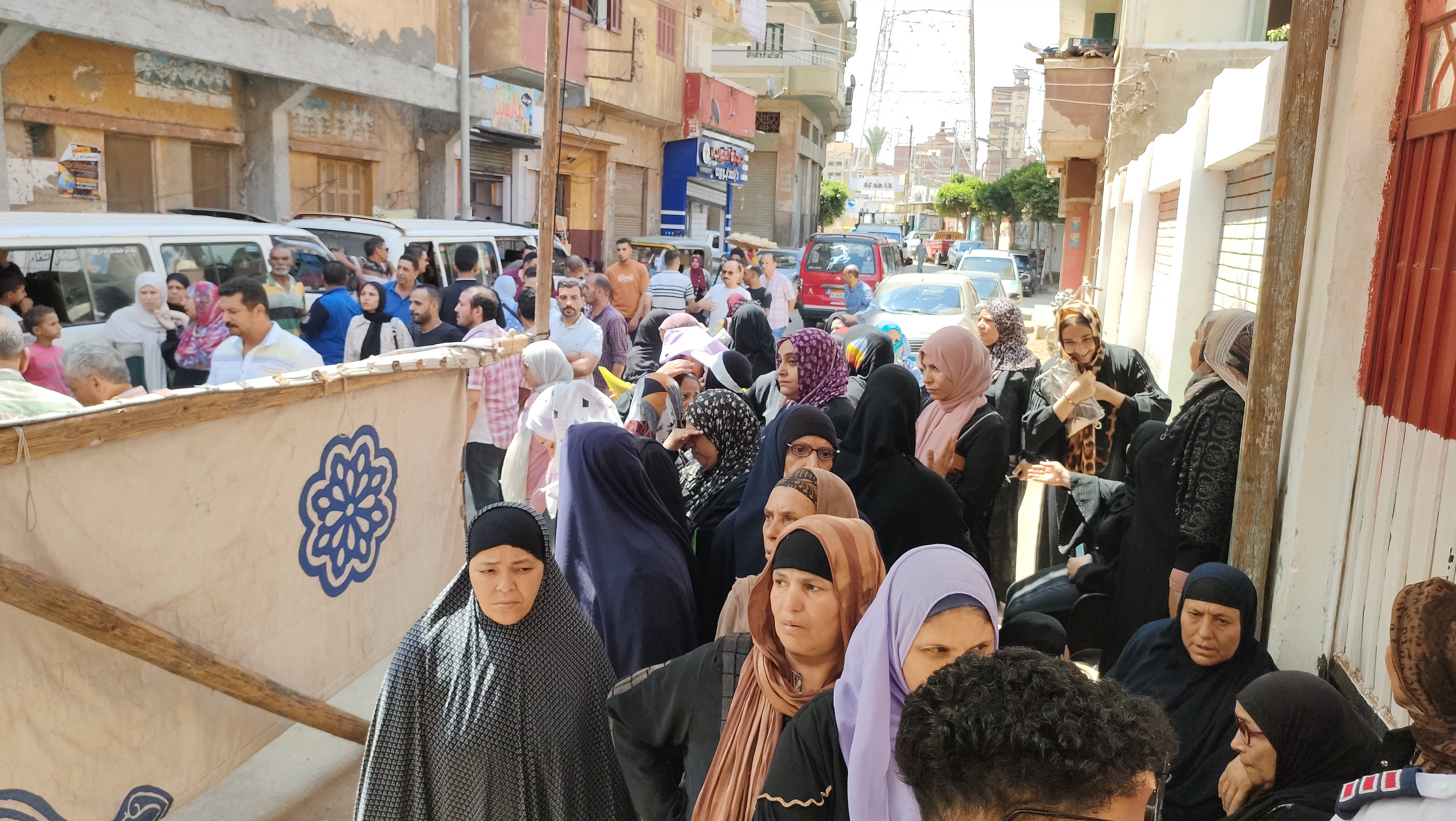 زحام امام لجان زفتى الانتخابية (2)