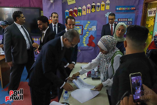وزير الاتصالات