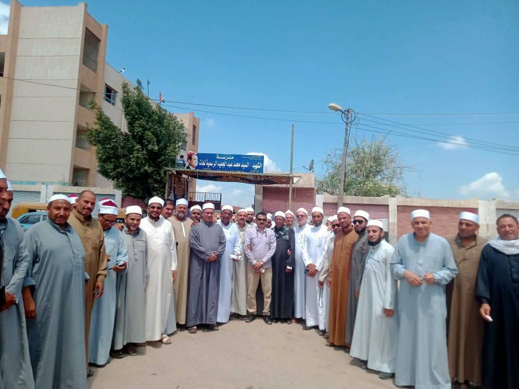 رجال الاوقاف بالشرقية يدلون بأصواتهم  (3)